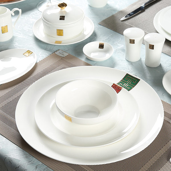 中式回紋骨瓷擺臺(tái)餐具