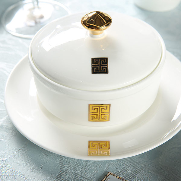 中式回紋骨瓷擺臺(tái)餐具