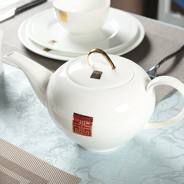 中式回紋骨瓷擺臺(tái)餐具